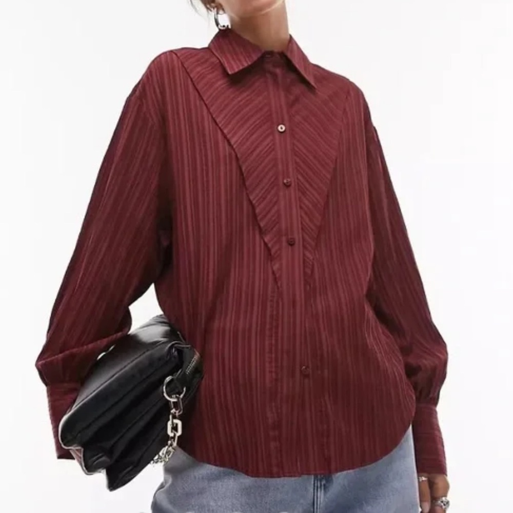 ☀️ New! TOPSHOP Western Inspired Textured Button-Up Shirt